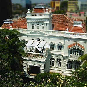 Casa Colombo Collection